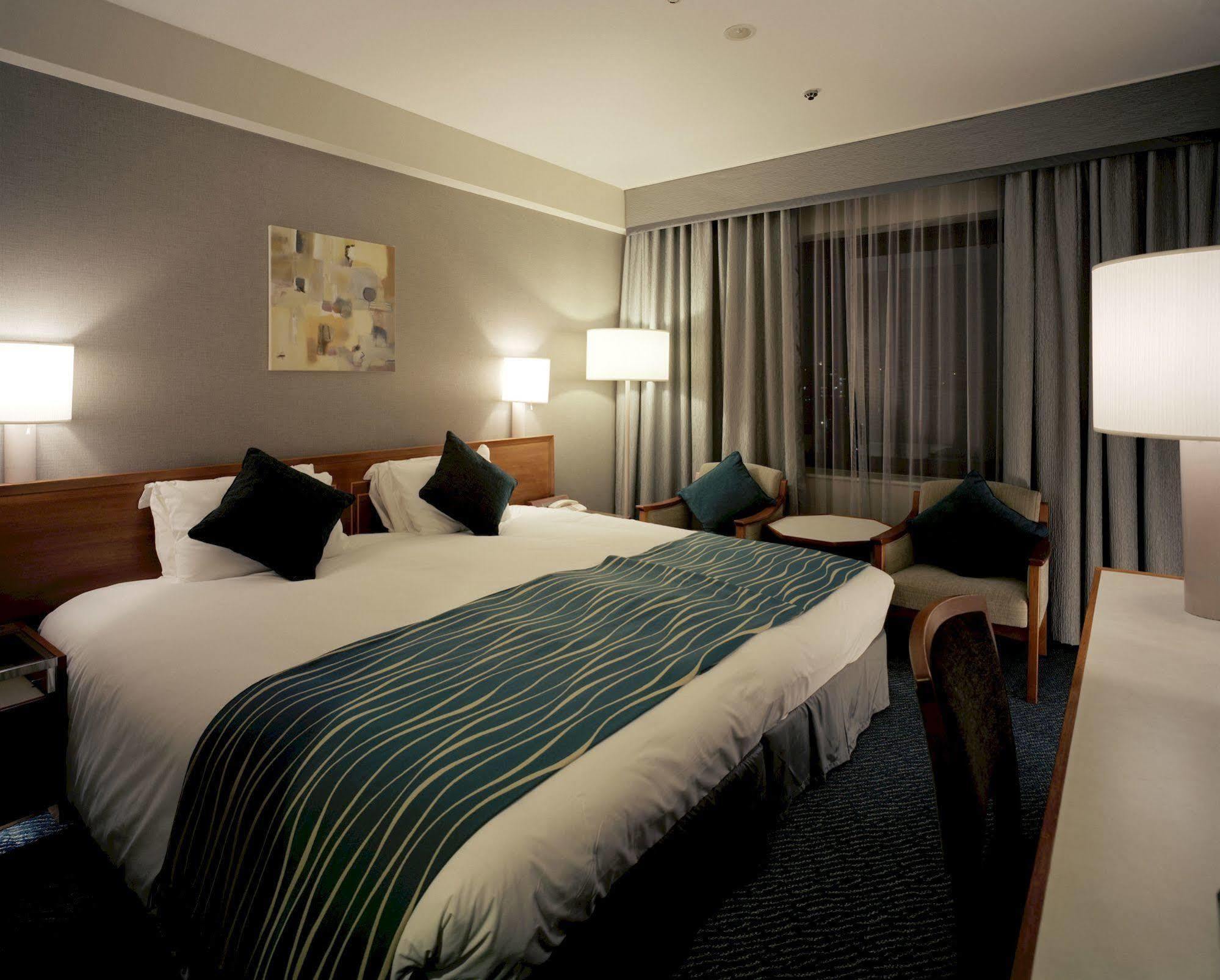 Toyama Daiichi Hotel Экстерьер фото